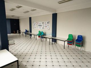 Foto 4 de Locales Industriales Venta CAL. Rene Descartes - ATE