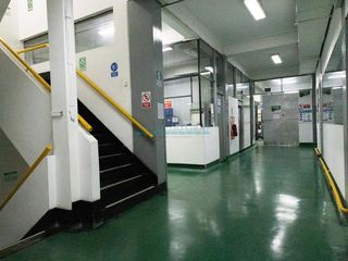 Foto 3 de Locales Industriales Venta CAL. Rene Descartes - ATE