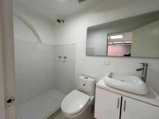 Foto 13 de consultorio en arriendo/venta en los cedros. Cod V16262