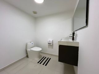 Foto 10 de consultorio en arriendo/venta en los cedros. Cod V16262