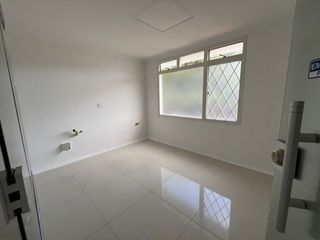 Foto 20 de consultorio en arriendo/venta en los cedros. Cod V16262