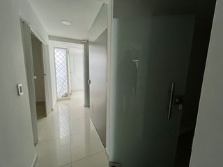 Foto 4 de consultorio en arriendo/venta en los cedros. Cod V16262