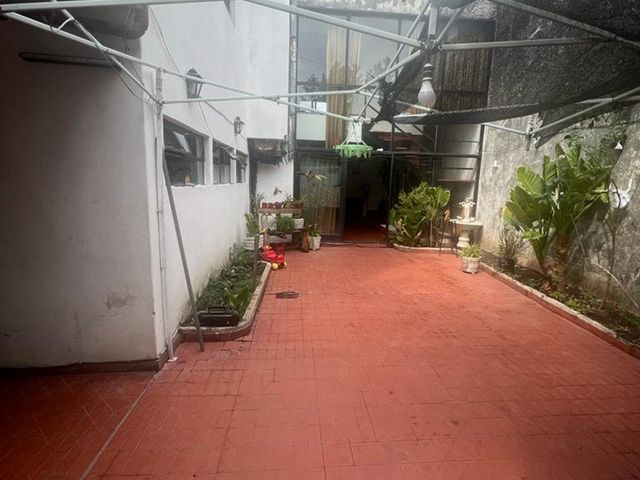 Venta de Casa en Lugano de 5 ambientes