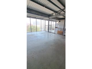 Foto 5 de EDIFICIO COMPLETO CON 2 LOCALES COMERCIALES Y BODEGA NUEVO HORIZONTE