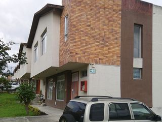 Foto 1 de Vendo casa en Conocoto, Santa Mónica de Conocoto