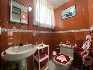 Foto 12 de Casa rentera de venta en Quito, sector La Ecuatoriana, barrio la Merced