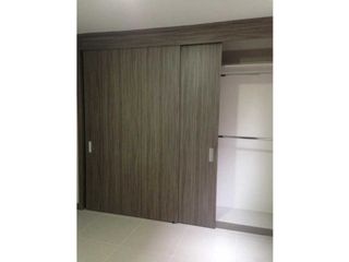 Foto 11 de La Morelia-en el Tradicional Sector de Cristales-Apartamento en Venta