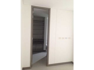 Foto 18 de La Morelia-en el Tradicional Sector de Cristales-Apartamento en Venta