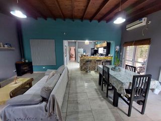 Venta casa 5 ambientes a terminar planta alta, ubicado en zona tranquila, Cañuelas