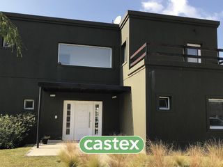 Foto 2 de Casa  de dos plantas con vista al golf  en venta en El Canton