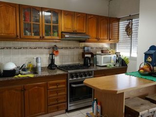 Foto 1 de EN VENTA HERMOSO DPTO C/COCHERA ZONA PARQUE !!!