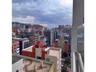 Departamento Venta La Carolina con vista panorámica vendo Quito
