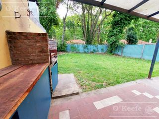 Casa 3 ambientes con amplio Jardin y Cochera - Villa Argentina - Quilmes