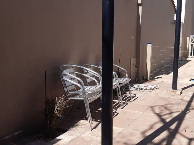 VENTA PH 3 AMBIENTES CASTELAR PISCINA Y COCHERA
