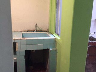 CASA AMPLIA Y  RENTABLE  EN VENTA BARRIO ROMA IV, BOGOTA COLOMBIA
