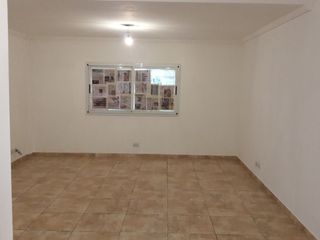 Foto 12 de Departamento en venta en Ramos Mejia Sur