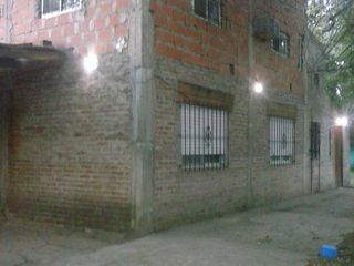 Foto 3 de Dos casa a la venta sobre lote de 2990 m2  , Matheu , Escobar