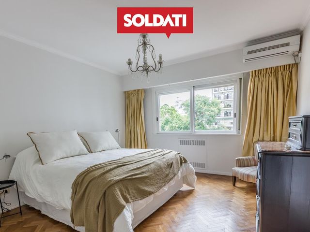 Departamento 5 ambientes con Balcón en Alquiler - Recoleta