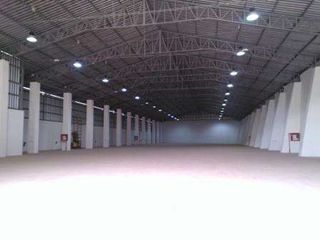 Foto 2 de ARRIENDO EXCELENTE BODEGA NORTE DE QUITO 3431