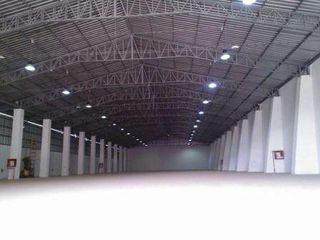 Foto 1 de ARRIENDO EXCELENTE BODEGA NORTE DE QUITO 3431