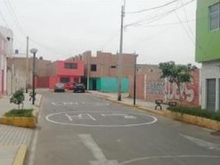 Foto 1 de Terrenos Comerciales Venta CAL. Prolongacion Adan Acevedo  - HUACHO
