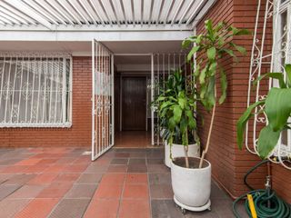Foto 1 de casa en venta en alhambra. Cod V4582