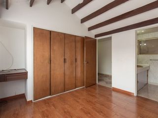 Foto 18 de casa en venta en alhambra. Cod V4582