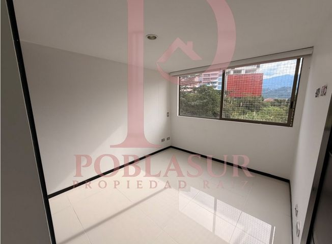 Apartamento en arriendo en Las Lomitas
