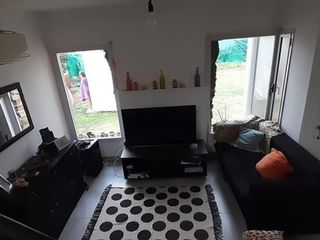 venta de casa con piscina y cochera en funes