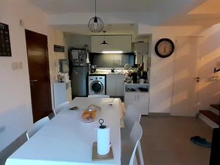 venta de casa con piscina y cochera en funes
