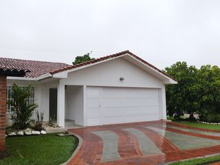 Foto 1 de casa en arriendo/venta en pance. Cod A16424