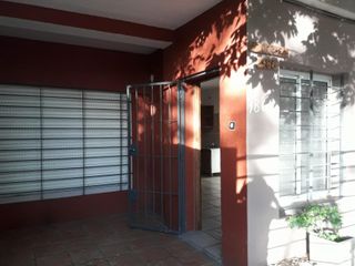 Foto 10 de Ph tipo casa en alquiler. 3 dormitorios, jardin, cochera.