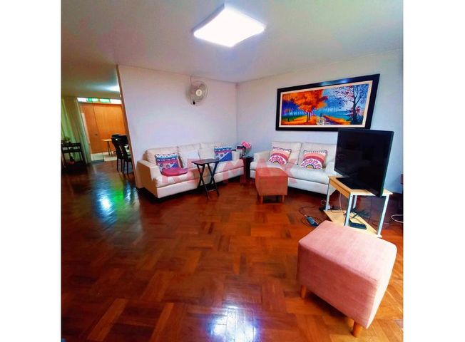 Casa en Venta en Miraflores - Więcej