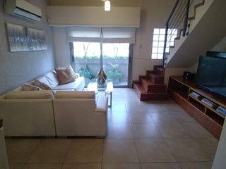 Alvear 5536 - 4 Dormitorios - Planta Baja   2 Pisos