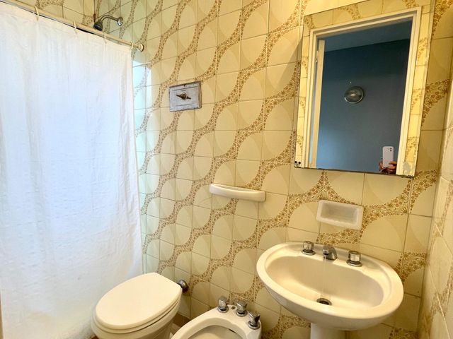Libertador 300, Torre 4 D, cochera, amenities