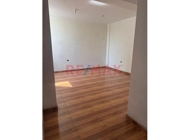 Departamento en Venta en Comas - Więcej