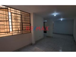 Foto 3 de ¡ALQUILER DE LOCAL COMERCIAL BIEN UBICADO EN CARABAYLLO EN TERCER
 PISO!
Se alquila local comercial de 43.20 m², con vista interior, ubicado en el t
