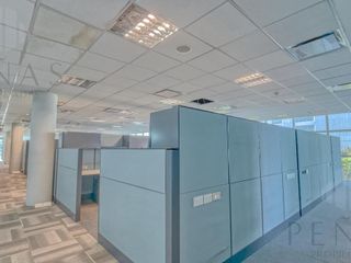Gran Oficina amoblada en moderno edificio de categoría - Seguridad - 9 cocheras