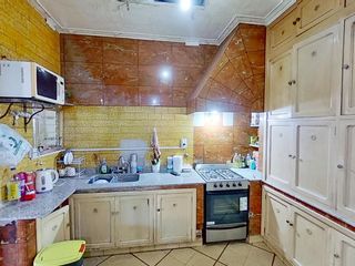 Foto 29 de Casa en Los Hornos - Lote de 10 x 45 - 3 dormitorios