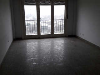 Foto 7 de HERMOSO DEPARTAMENTO 3 AMBIENTES AL FRENTE VENTA