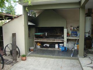 Foto 2 de VENDE CHALET