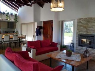 Foto 7 de CASA DE TRES AMBIENTES EN RUTA 2 K 73, HARAS DEL SUR II, LA PLATA