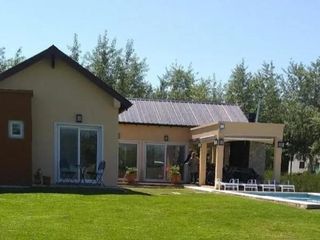 Foto 2 de CASA DE TRES AMBIENTES EN RUTA 2 K 73, HARAS DEL SUR II, LA PLATA