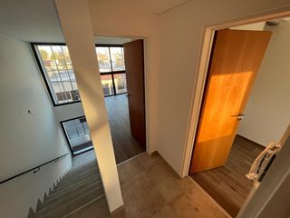 Triplex  en venta - 2 Dormitorios 3 Baños 1 Cochera - 85Mts2 - La Plata