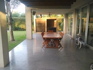 Foto 2 de CASA EN VENTA - SEPTIEMBRE