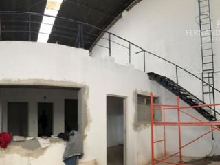 Foto 10 de FERNANDEZ POEPPEL Alquila Propiedad Comercial Galpon 1200 m2 Mendoza