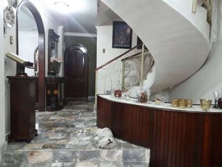 Casa de Venta en Guayaquil sector norte ciudadela La Garzota
