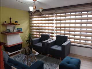 Foto 4 de SE VENDE  CASA SECTOR  MANDALAY KENNEDY