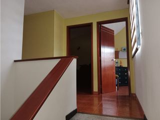 Foto 10 de SE VENDE  CASA SECTOR  MANDALAY KENNEDY