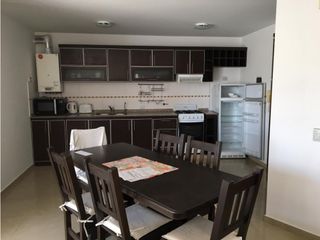 VENDO EXCLUSIVO DEPTO SOBRE AVENIDA PRINCIPAL